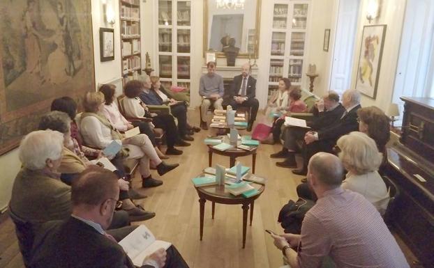 La Escuela de Astorga y los hermanos Panero, en las tertulias culturales de la Casa de León en Madrid