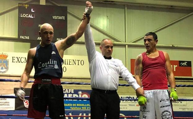 Borja López combate en Portugal