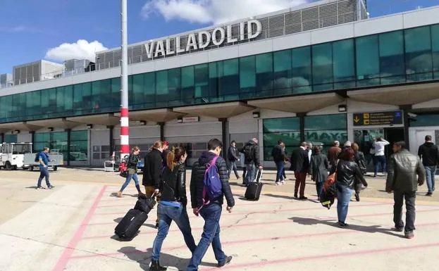 Los aeropuertos de Castilla y León apuestan este verano por los clásicos: Baleares, Canarias, Barcelona, Málaga y Sevilla