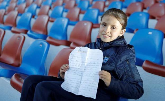 Una niña escribe a Panini para que haga un álbum de cromos de fútbol femenino