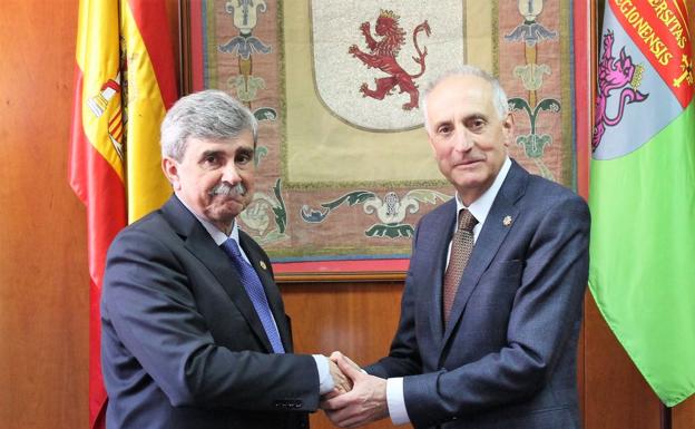 La ULE firma un convenio de colaboración con el Colegio Oficial de Ingenieros Técnicos Industriales y Peritos