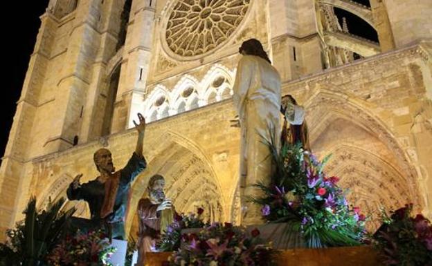 La Semana Santa de León a 'golpe de dedo' con la App de la Junta Mayor