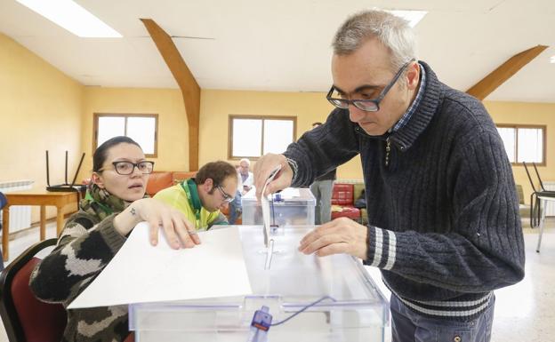Recuperar la ilusión perdida en las urnas tras ocho años sin derecho a voto