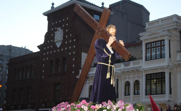 Solemnidad y recogimiento en el Rosario de Pasión