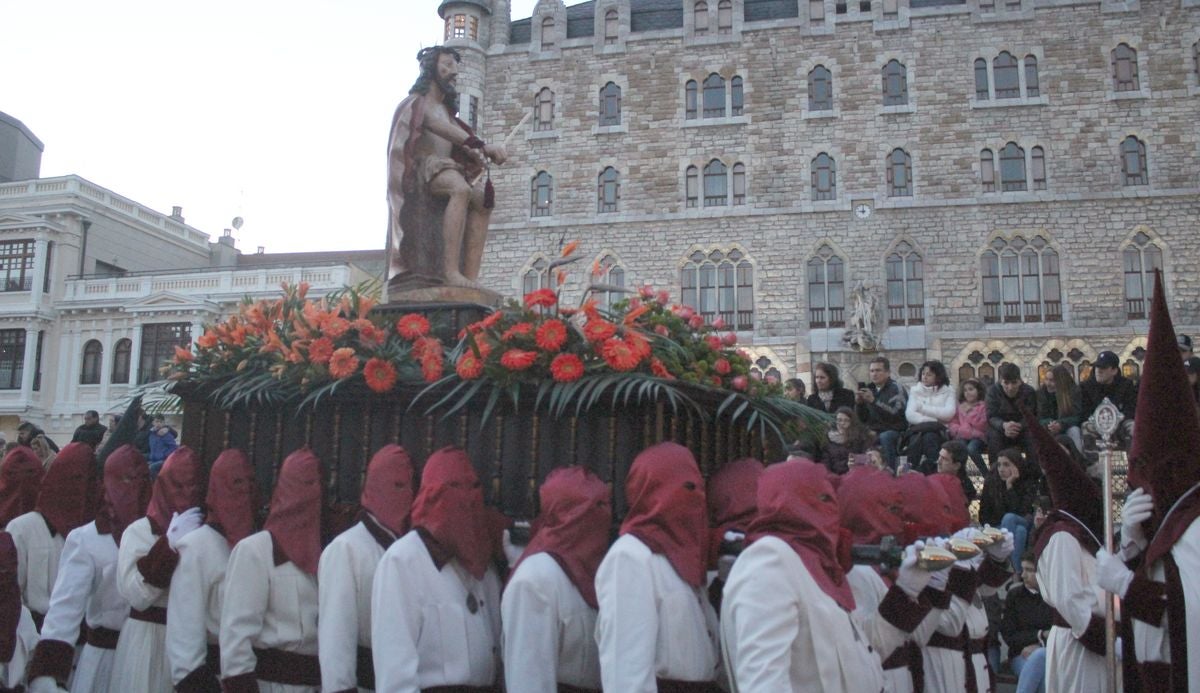 Procesión Rosario de Pasión del Lunes Santo