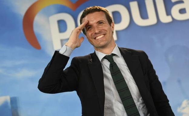 Casado mantiene el tono elevado contra Sánchez pese al escaso impacto en los sondeos