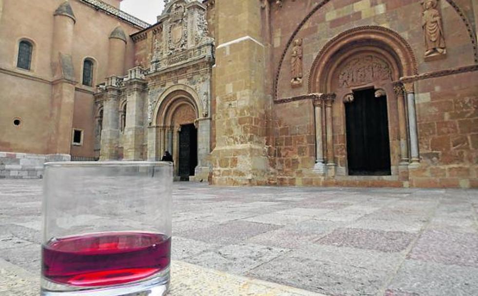 La 'barrica de vino' de San Isidoro, de tradición a misterio