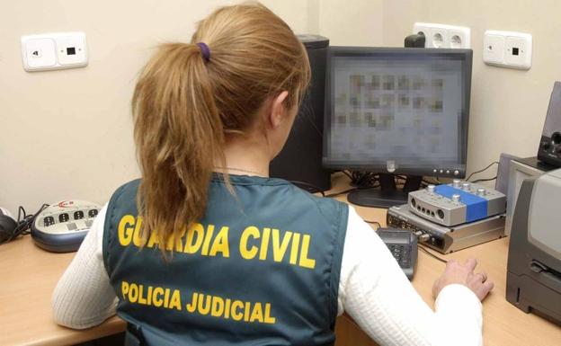 Tres años de cárcel y orden de alejamiento para el militar de León en activo que acosó a dos menores