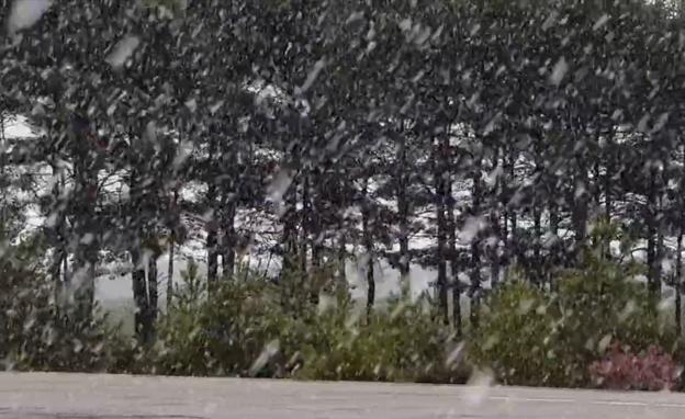 La nieve ya sorprende cerca de León capital y la situación empeorará en las próximas horas