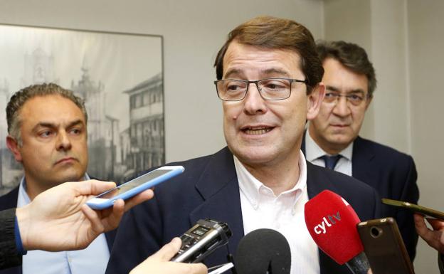 Mañueco: «En Cs están entre tránsfugas y pucherazos para la seriedad que necesitan Castilla y León y España»