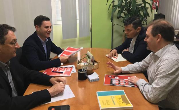 El PSOE publica su programa en versión de lectura fácil para las 1.600 personas con capacidades diferentes que podrán votar por primera vez