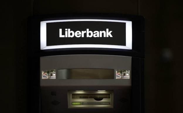 El beneficio de Liberbank se reduce un 28% a la espera de su fusión con Unicaja