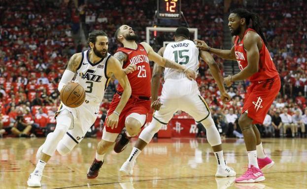 Ricky Rubio se despide de los 'playoffs' tras la derrota de los Jazz ante los Rockets de Harden