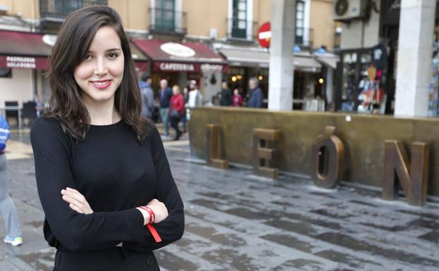 Andrea Fernández: «Mi juventud permitirá ofrecer otros puntos de vista en el Congreso»