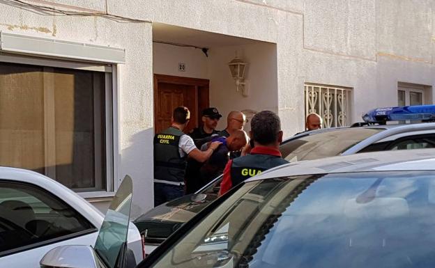 Toman declaración al niño de Tenerife que sobrevivió al asesinato de su madre y hermano