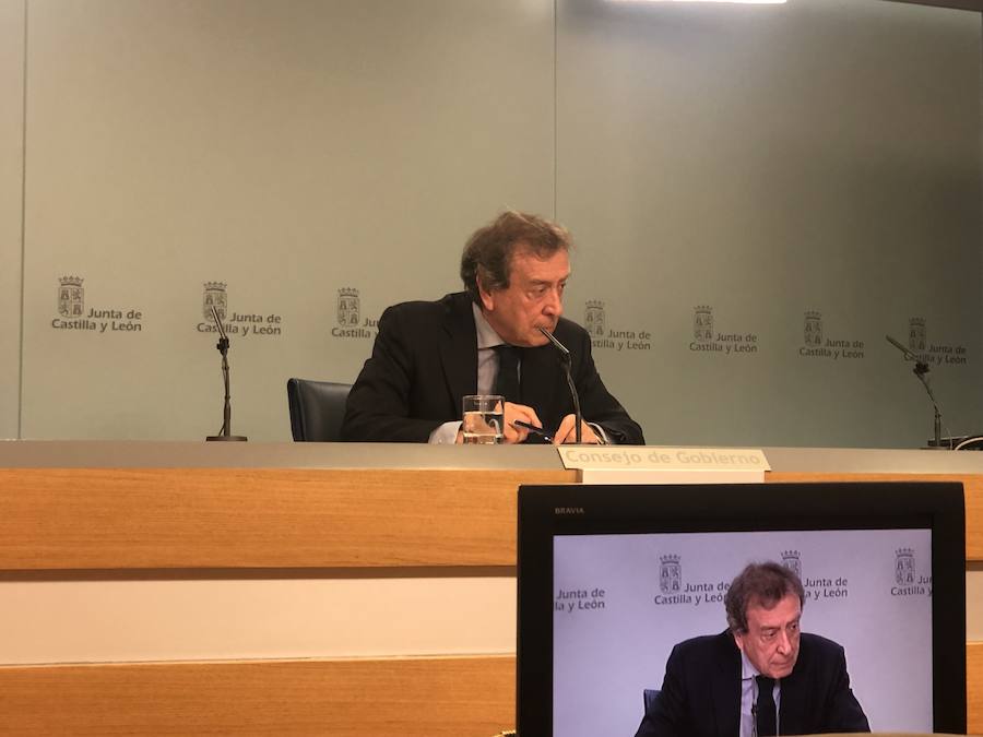 De Santiago-Juárez: «En el entorno de Pablo Casado debería haber más Feijóo y Herrera, y menos Aznar y FAES»