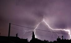 Las tormentas descargaron este miércoles 200 rayos en Castilla y León