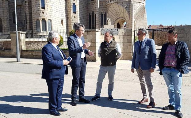 El polígono Industrial y la conexión ferroviaria, claves del plan de José Luis Nieto para Astorga