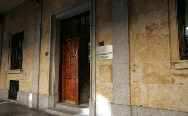 Condenado a 7,5 años de prisión y 17 de destierro por intentar asesinar a golpes a su pareja en Salamanca