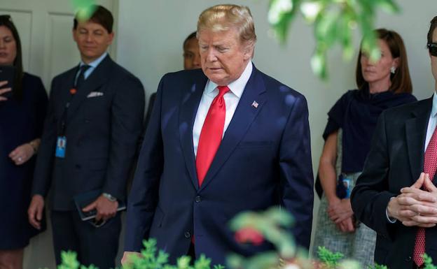 Trump intenta evitar que Mueller hable