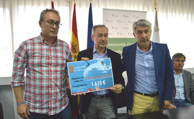 «A Santiago contra el Cáncer» quiere alcanzar el cuarto de millón en donaciones