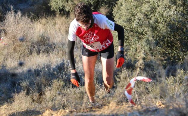 Henar Sastre, Manuel Fernández Mediavilla y Guzmán González, al Campeonato de España de Carreras por Montaña