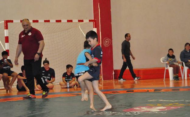 Montaña del Porma evita sorpresas y estará en semifinales