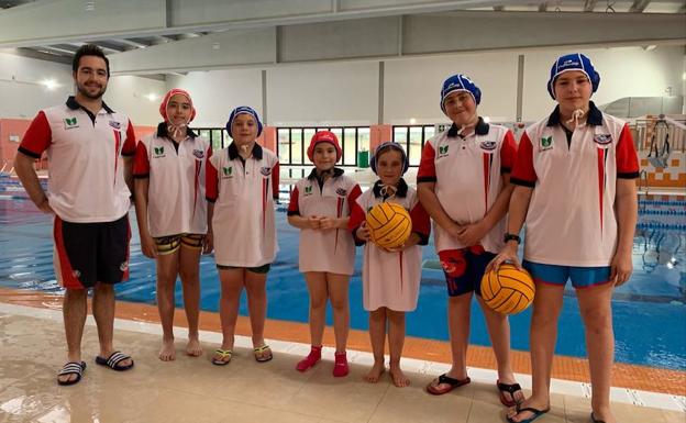 El CN León ya tiene equipos de waterpolo de base