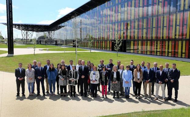 Silván impulsará la rehabilitación de 1.000 vivendas del norte de la ciudad y planes para San Claudio y El Ejido