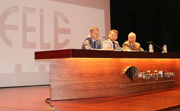 170 empresas se interesan por la nueva normativa que obliga al registro horario de la jornada laboral