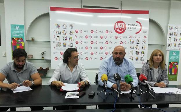 UGT denuncia un «agravio comparativo» en León, con 70 plazas docentes pérdidas, 50 «ocultas» y 1.323 interinos