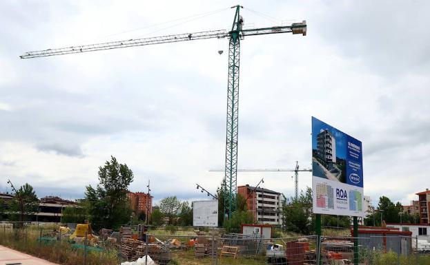 La obra nueva de vivienda es aún solo un 10% de la construida antes de la crisis