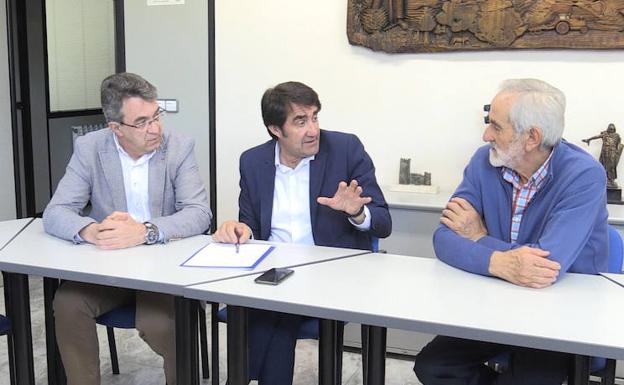 La nueva PAC, los regadíos y las incorporaciones al campo centran la reunión del PP y Ugal