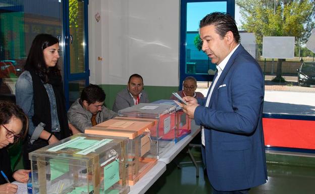 Luis Mariano Santos espera una participación masiva en «el día de la entrega de las notas»