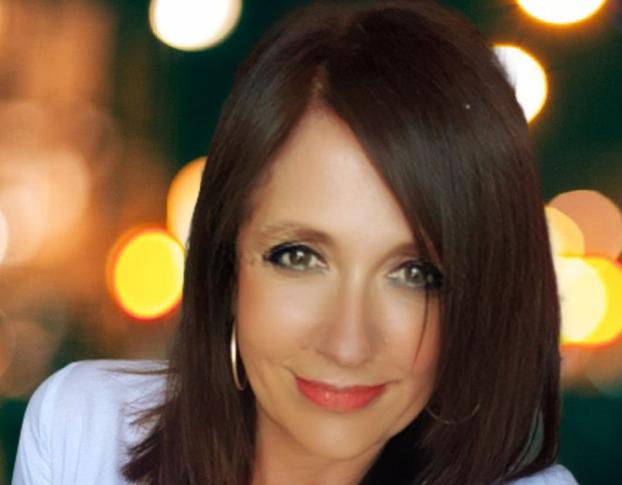 La leonesa Marian M. Gancedo publica su primera novela, 'Shei. Cien guerras. Una batalla'