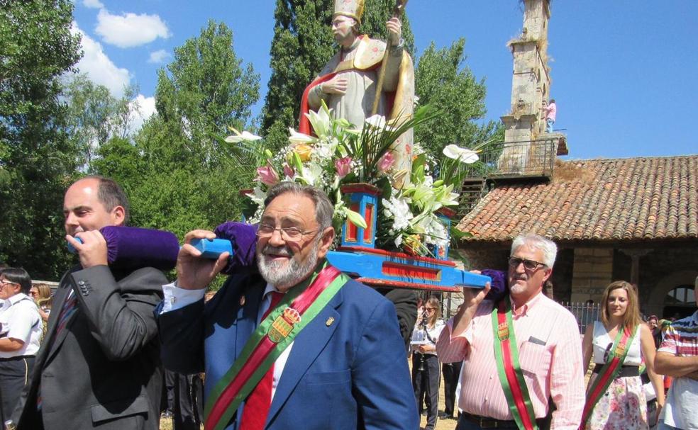 40 años de democracia, 40 años de alcalde: Julio el de Valdepiélago, el alcalde más veterano de León