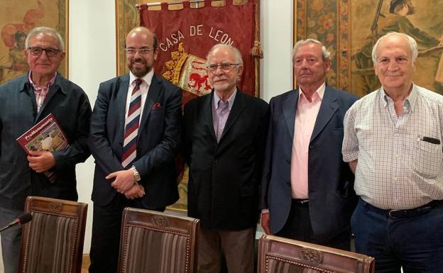 La revista de Promonumenta presenta el número XV en la Casa de León en Madrid