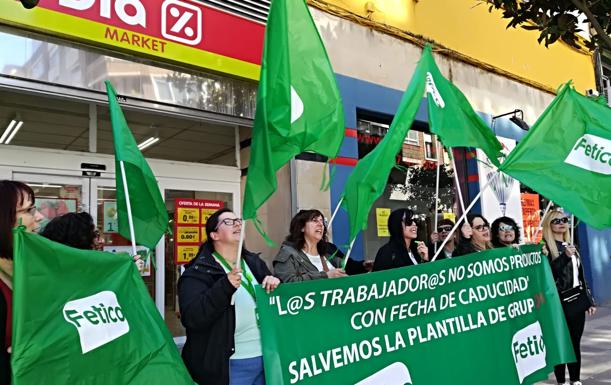 IU el PCE exigen soluciones para los trabajadores afectados por el ERE de DIA en El Bierzo y reclama empleo estable