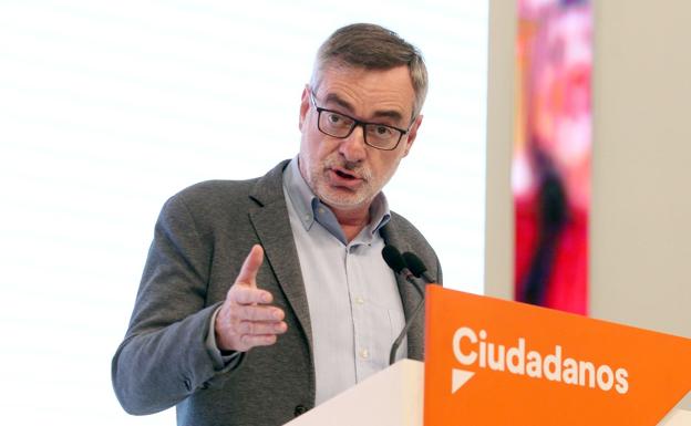 Villegas asegura que las negociaciones con el PP van «avanzando» en Castilla y León, Madrid y Murcia