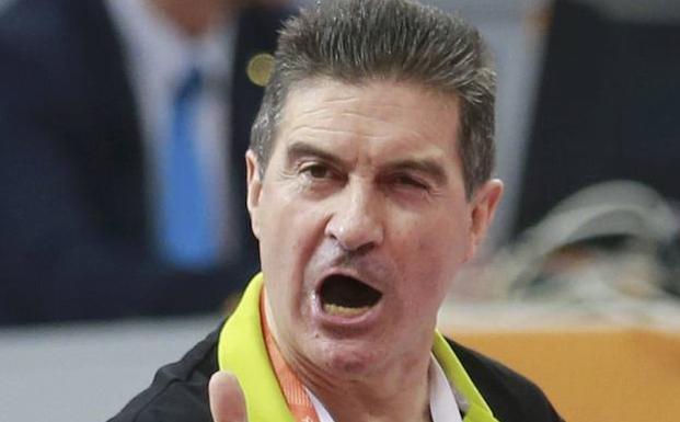 Cadenas: «El hermano Tomás es el santo y seña del balonmano»