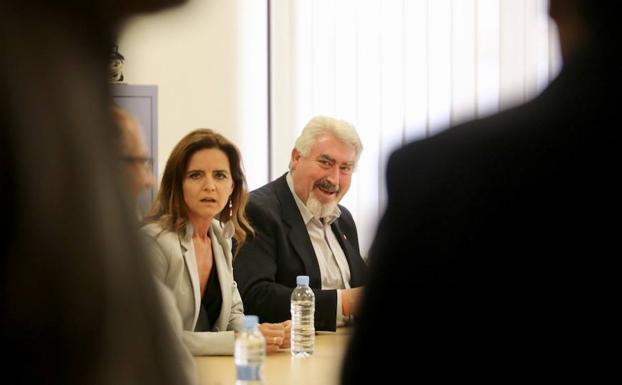 Igea reúne a su grupo para avanzar en el trabajo interno ante la constitución de las Cortes