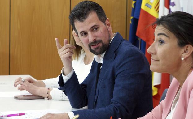 Tudanca: «PP y Cs han traicionado y suspendido la autonomía de Castilla y León»