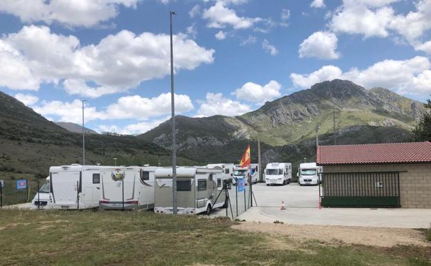 Cármenes estrena una nueva zona para autocaravanas