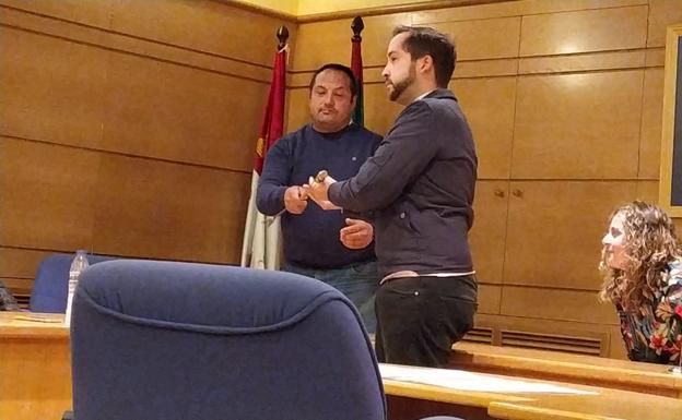 José Luis García, el alcalde más 'madrugador', toma el mando de Villamanín con el apoyo de UPL