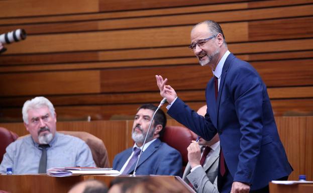 Luis Fuentes: «No sé si contaré con los doce votos de Ciudadanos para presidir las Cortes»