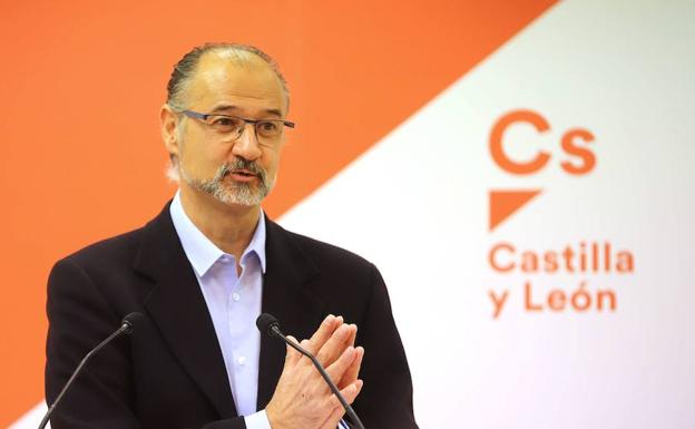 Luis Fuentes: «No sé si tendré el apoyo de los 12 procuradores de Ciudadanos para presidir las Cortes»