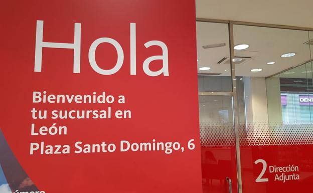 El Banco Santander cierra su emblemática sucursal de Santo Domingo dentro de su proceso de reestructuración