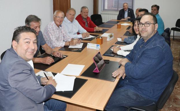 UPL someterá los pactos electorales a la decisión del partido para municipios de más de 5.000 habitantes