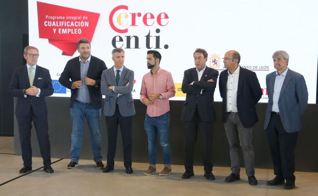 La Feria del Empleo, «punto de encuentro de jóvenes y empresas», acoge 70 stands de «oportunidades laborales»
