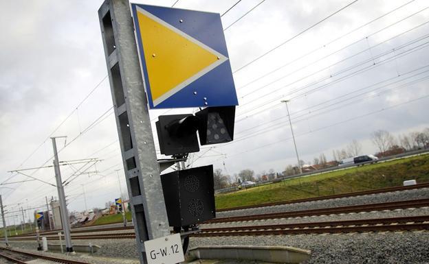Adif ya dispone de todas las certificaciones del ERTMS y programa para el 1 de julio activar la velocidad AVE de 300 kilómetros
